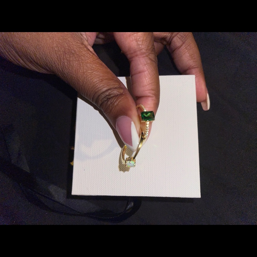 Rings - Picture 5 of 7